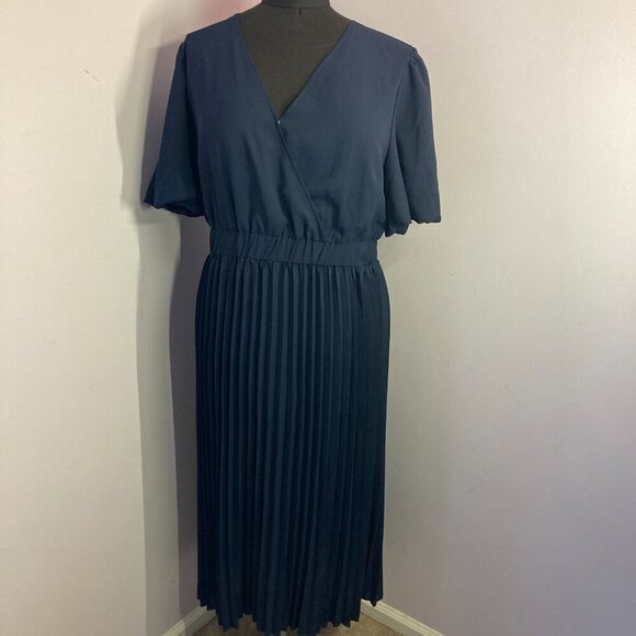 BTFBM Dress, NWT, Size XL - Picture 4 of 15